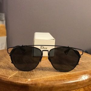 Dior Technologic Sunnies
